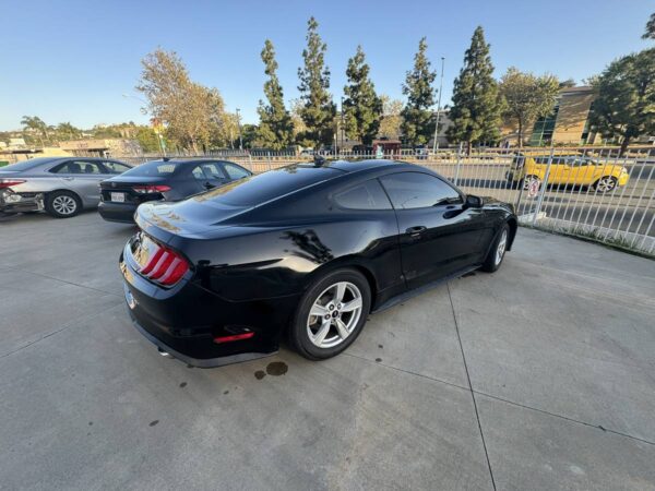 00000_lrO4ysw01uX_0x20oM_1200x900 2020 Ford Mustang Ecoboost ,999