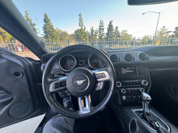 00q0q_6JfXuxyjxWg_0x20oM_1200x900 2020 Ford Mustang Ecoboost ,999